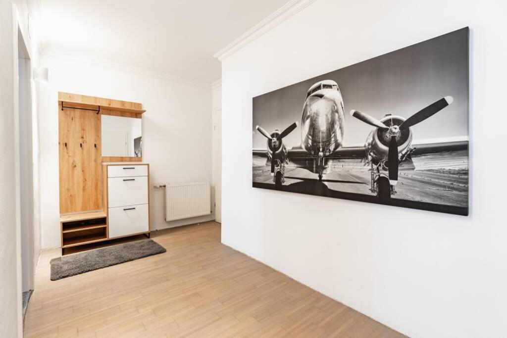 Chic One-Bedroom Apartment With King-Size Bed, Nestled In Vienna'S Vibrant Heart Zewnętrze zdjęcie